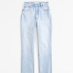 Abercrombie & Fitch Curve Love Ultra High Rise 90s Straight Jean Short